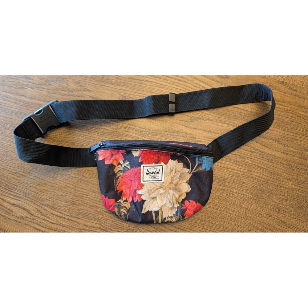 Herschel Supply Co. Fanny Pack Crossbody Hip Chest Bag, Fourteen Flower In Bloom